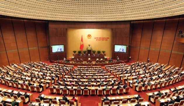 越南13届国会9次会议结束关于社会经济发展情况的讨论
