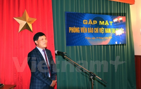 越南驻捷克大使馆举行革命新闻节九十周年纪念活动