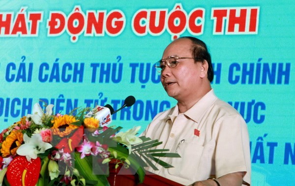 阮春福副总理：为改革社会保险领域行政手续提出创意