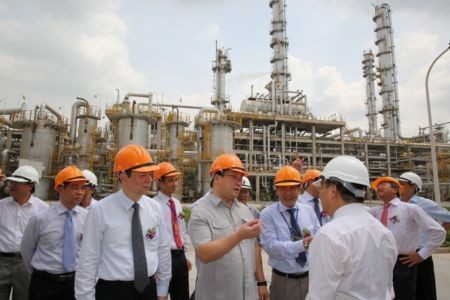 越南政府副总理黄忠海出席河北氮肥厂扩建项目落成典礼