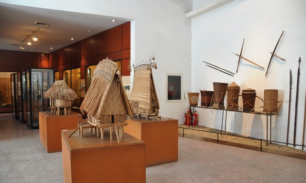 越南民族学博物馆获颁2014年越南最佳旅游景点称号