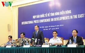 “在东海建设人造工程对地区和平安全经贸造成的影响”国际研讨会在胡志明市举行