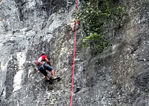顶绳攀登（Top rope）比赛首次在越南举行