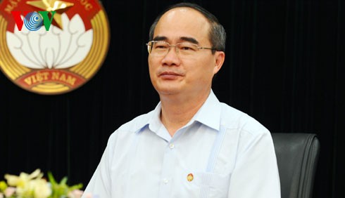 越南祖国阵线中央委员会举行老革命干部见面会