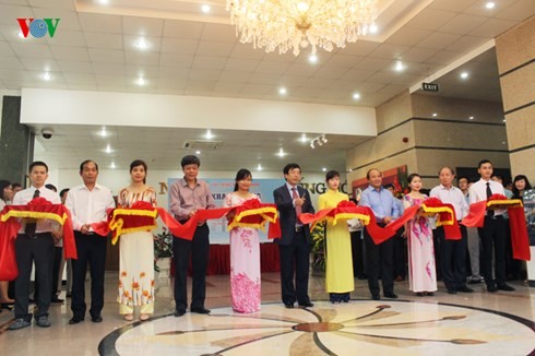 越南之声广播电台传统展厅开张仪式在河内举行