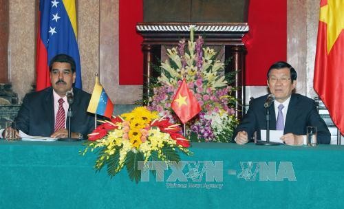 委内瑞拉总统马杜罗圆满结束对越南的正式访问
