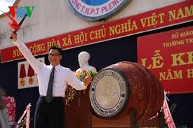 越南全国220万学生参加新学年开学典礼