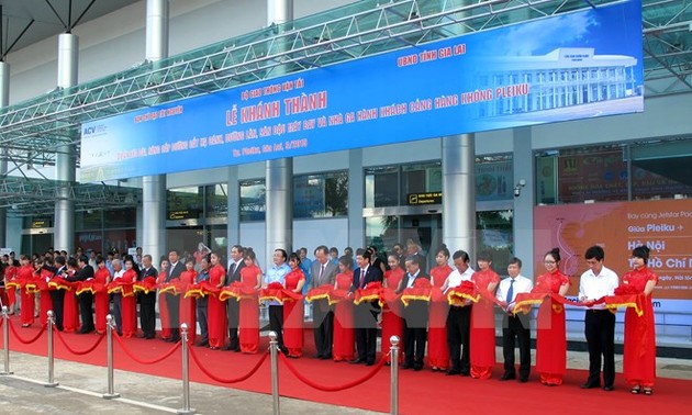 越南西原地区嘉莱省波来古机场升级项目完工