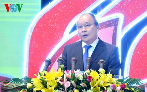 阮春福出席广宁省爱国竞赛大会