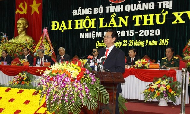 越南政府总理阮晋勇出席越共广治省第16次代表大会