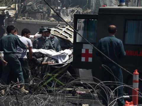 阿富汗发生爆炸袭击事件造成60人伤亡