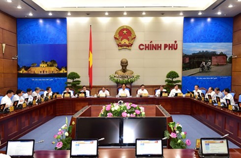 越南政府就从现在到年底的经济社会发展措施达成一致