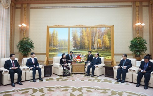 越南共产党代表团访问朝鲜