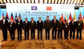 中国和东盟国防部长非正式会晤在北京举行