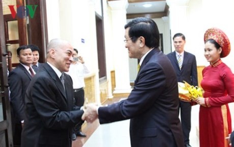 柬埔寨国王西哈莫尼：越南是柬埔寨人民的亲切近邻和重要朋友