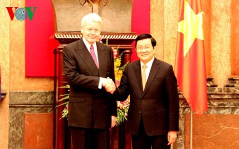 越南国家主席张晋创与冰岛总统举行会谈