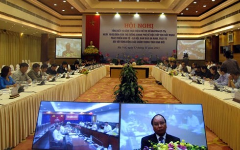 总结越南政府总理关于占族聚居区的指示落实10年情况