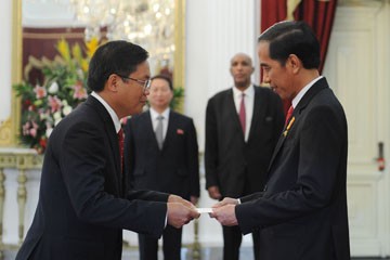 印度尼西亚总统佐科高度评价与越南的良好传统合作关系