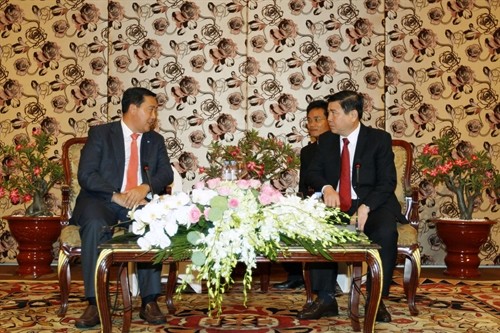 胡志明市领导人会见柬埔寨人民党对外部代表团