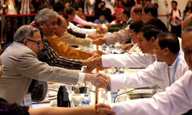 缅甸按照和平进程促进起草对话框架文本