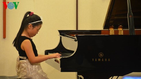 日本神奈川县举行第二次日越钢琴节