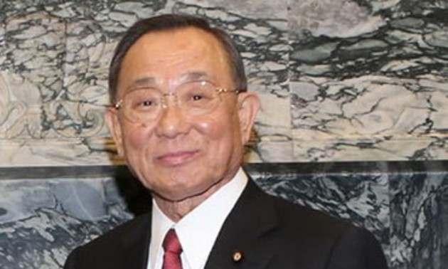 日本国会参议院议长山崎正昭对越南进行正式访问