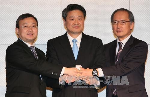 中日韩谈判三边自贸协定