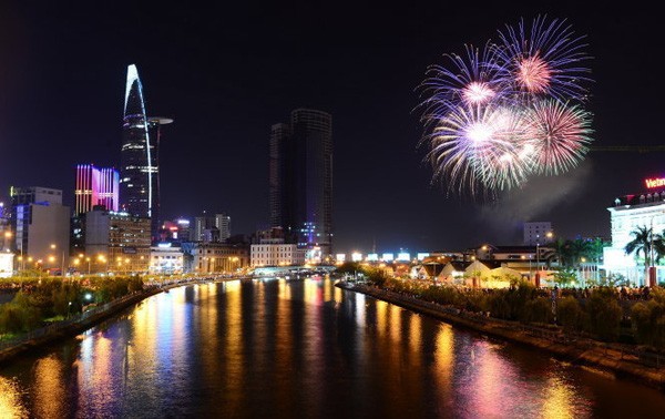 胡志明市将举行烟花表演喜迎2016年