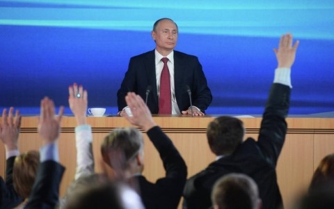俄罗斯总统普京举行2015年度记者会