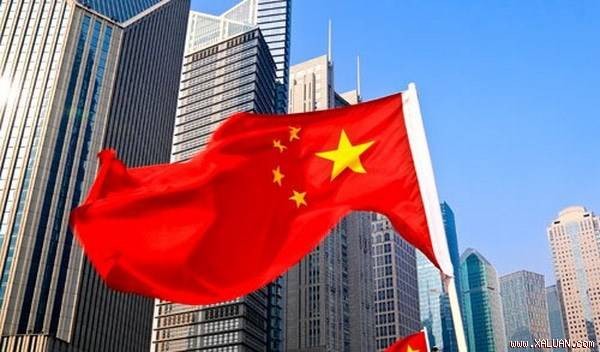 中国力争明年经济增长率达到百分之六点五