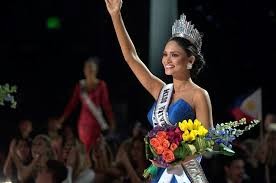菲律宾佳丽荣膺2015年环球小姐