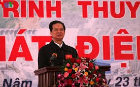 越南政府总理阮晋勇出席莱州水电站首台机组发电仪式