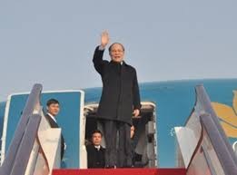 阮生雄主席抵达北京开始对中国进行访问