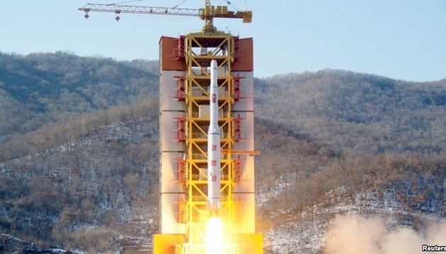 越南对朝鲜使用弹道导弹技术发射远程火箭表示关切