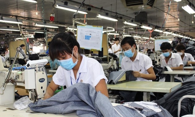 越南纺织服装业越过困难融入国际