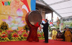 越南全国各地纷纷举行新春庙会