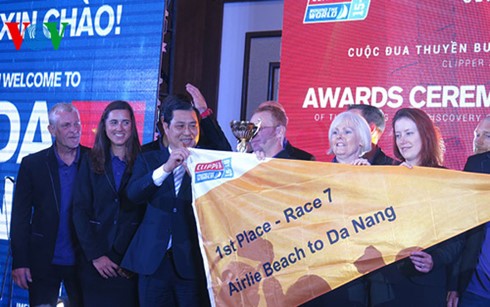 克利伯环游世界帆船赛“亚洲新发现之岘港”站比赛颁奖