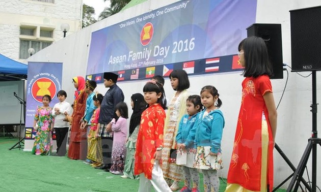 越南出席在中国香港举行的“2016东盟日”活动