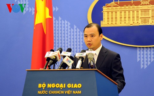 越南坚决以和平方式维护在东海的主权及合法权益
