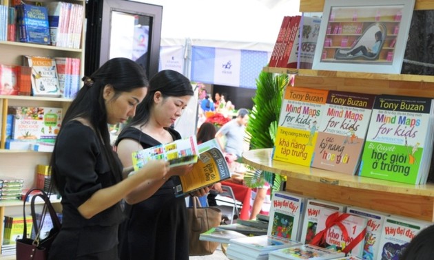 妇女与阅读文化活动周开幕