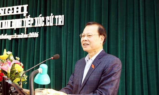 越南全国选民向13届国会11次会议踊跃建言