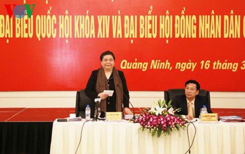 检查和监督越南全国各地的选举筹备工作