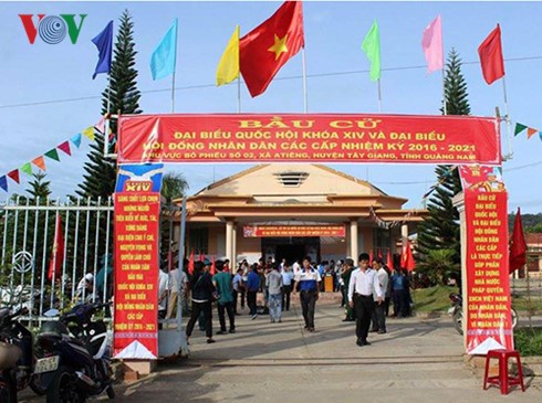 越南第14届国会和2016至2021年任期各级人民议会代表选举在全国各地举行