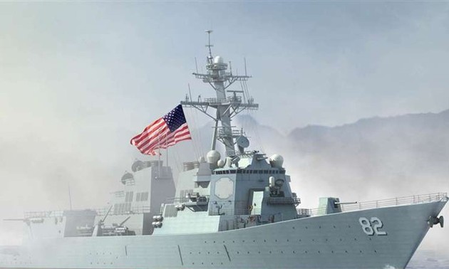 美国在东海实施航行自由行动