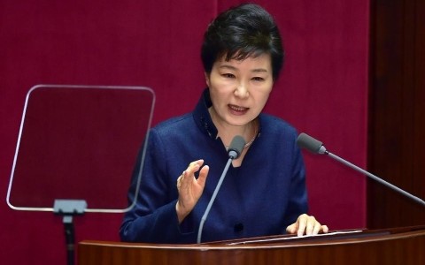 韩国总统朴槿惠因政治丑闻拟被立案调查
