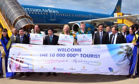越南在坚江省接待2016年第1000万名国际游客