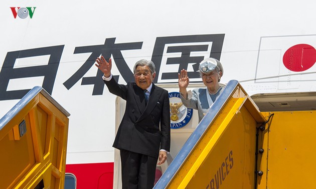 日本天皇明仁与皇后美智子圆满结束对越南的国事访问