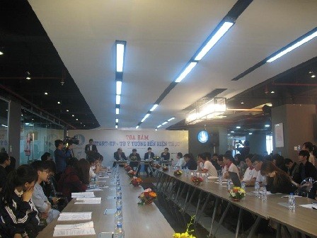越南大学生协会举行“创业—从构想到现实”座谈会