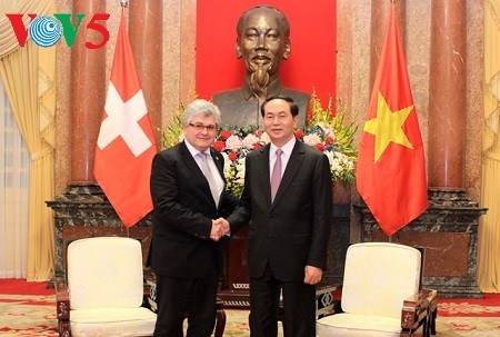 越南重视巩固和发展与瑞士关系