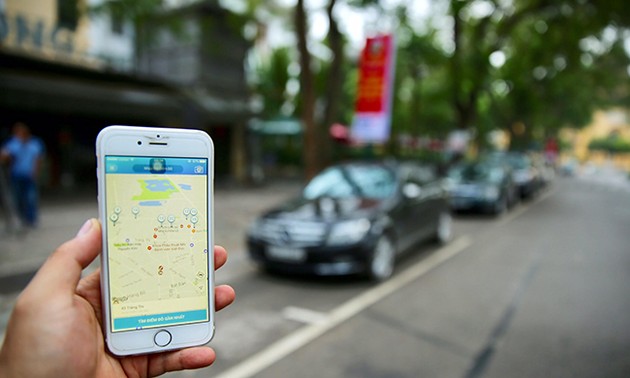  河内正式推出手机自动找车位和停车费结算服务